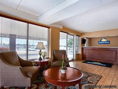 Days Inn By Wyndham Seneca-Clemson Exterior photo